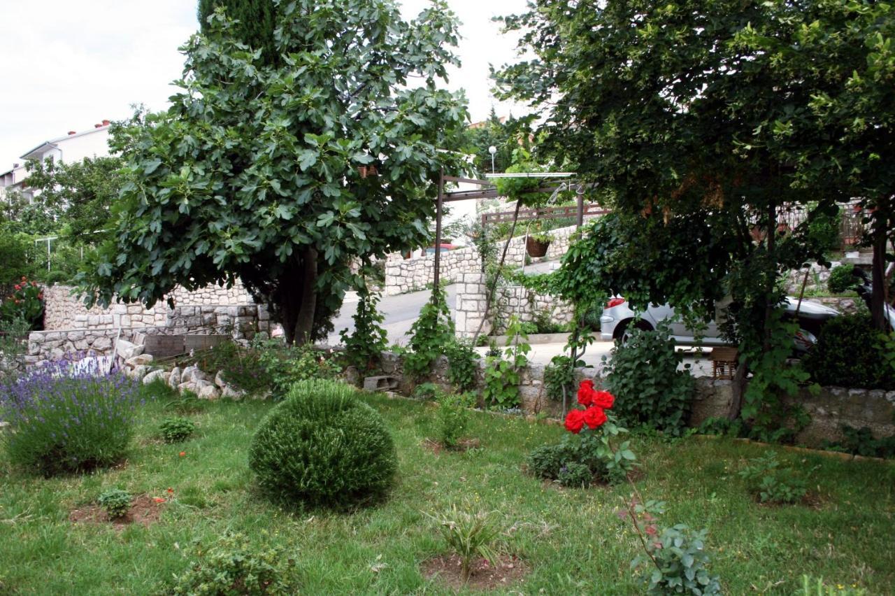Apartments With A Parking Space Novi Vinodolski - 5525 Luaran gambar